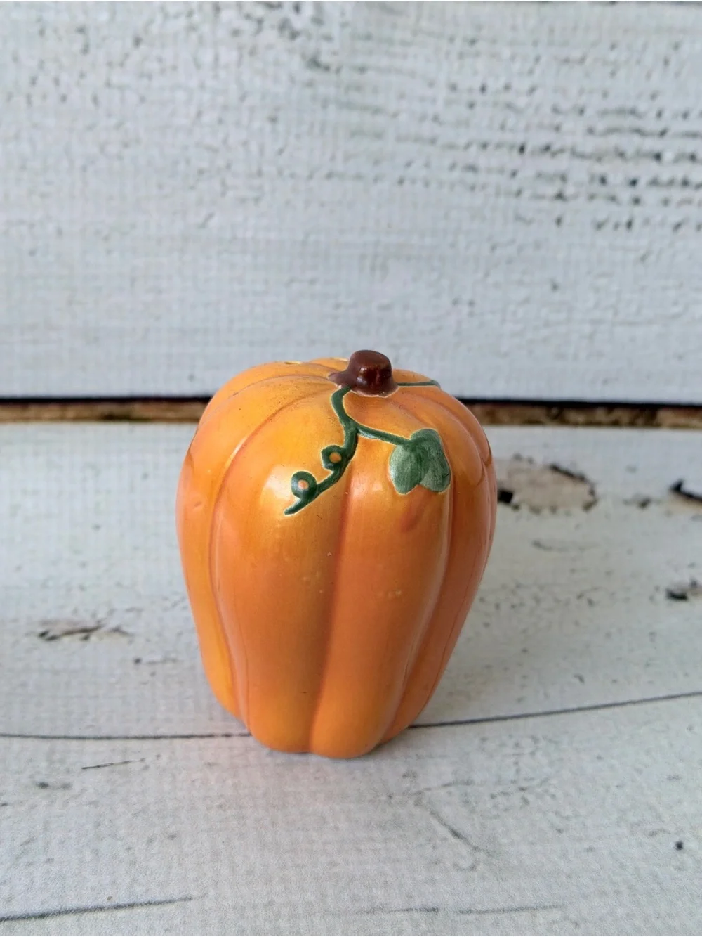 Orange Pumpkin Ceramic Salt and Pepper Shakers - Decorative Fall Kitchen Set